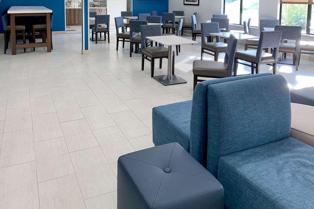 Comfort Inn & Suites Troutville - Roanoke North - Daleville Ресторан фото