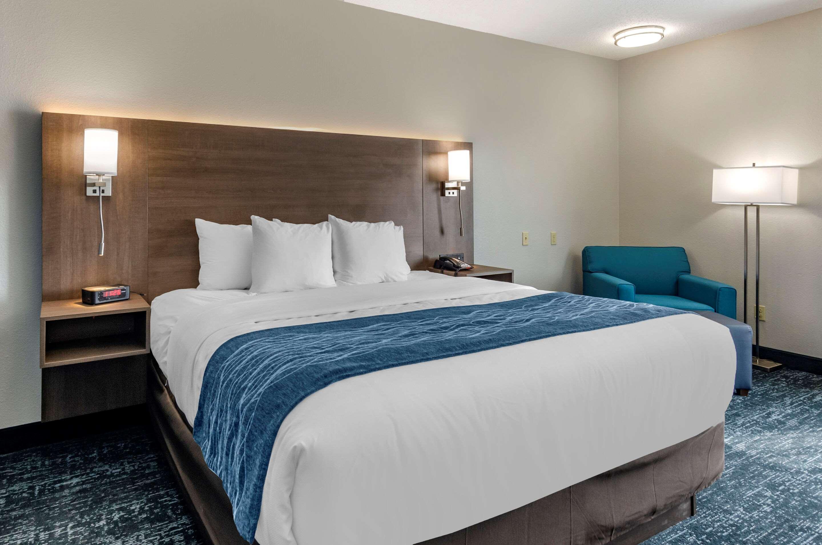 Comfort Inn & Suites Troutville - Roanoke North - Daleville Экстерьер фото