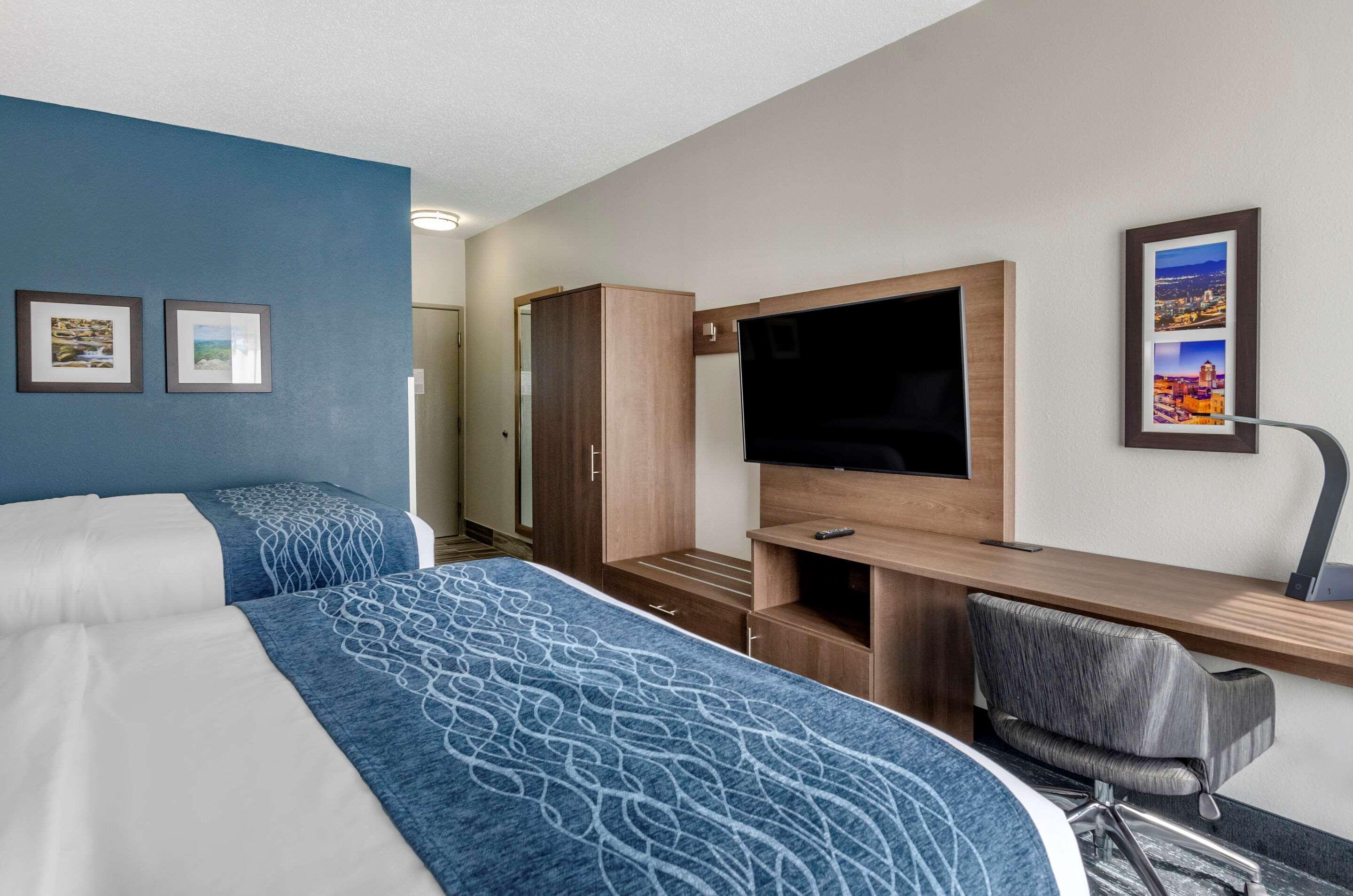 Comfort Inn & Suites Troutville - Roanoke North - Daleville Экстерьер фото