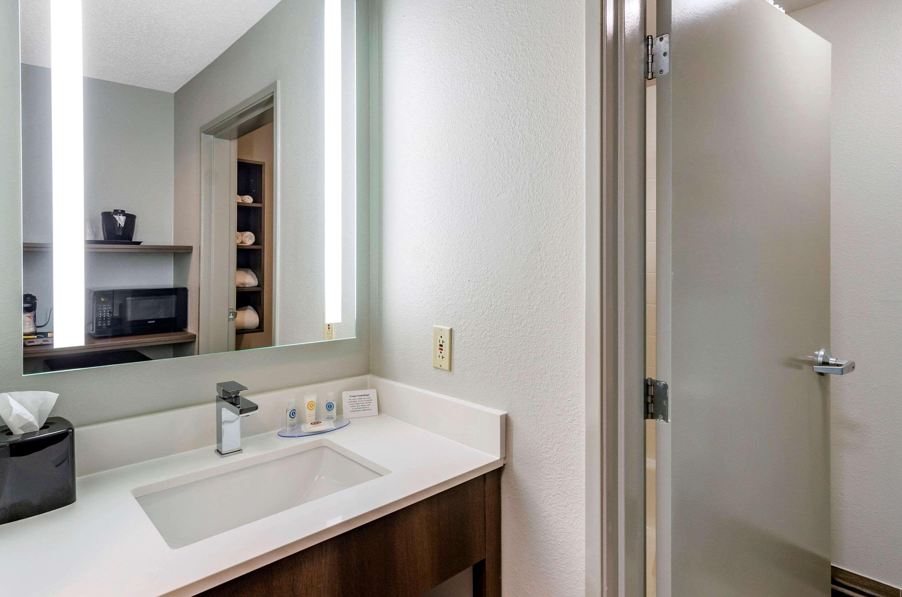 Comfort Inn & Suites Troutville - Roanoke North - Daleville Экстерьер фото