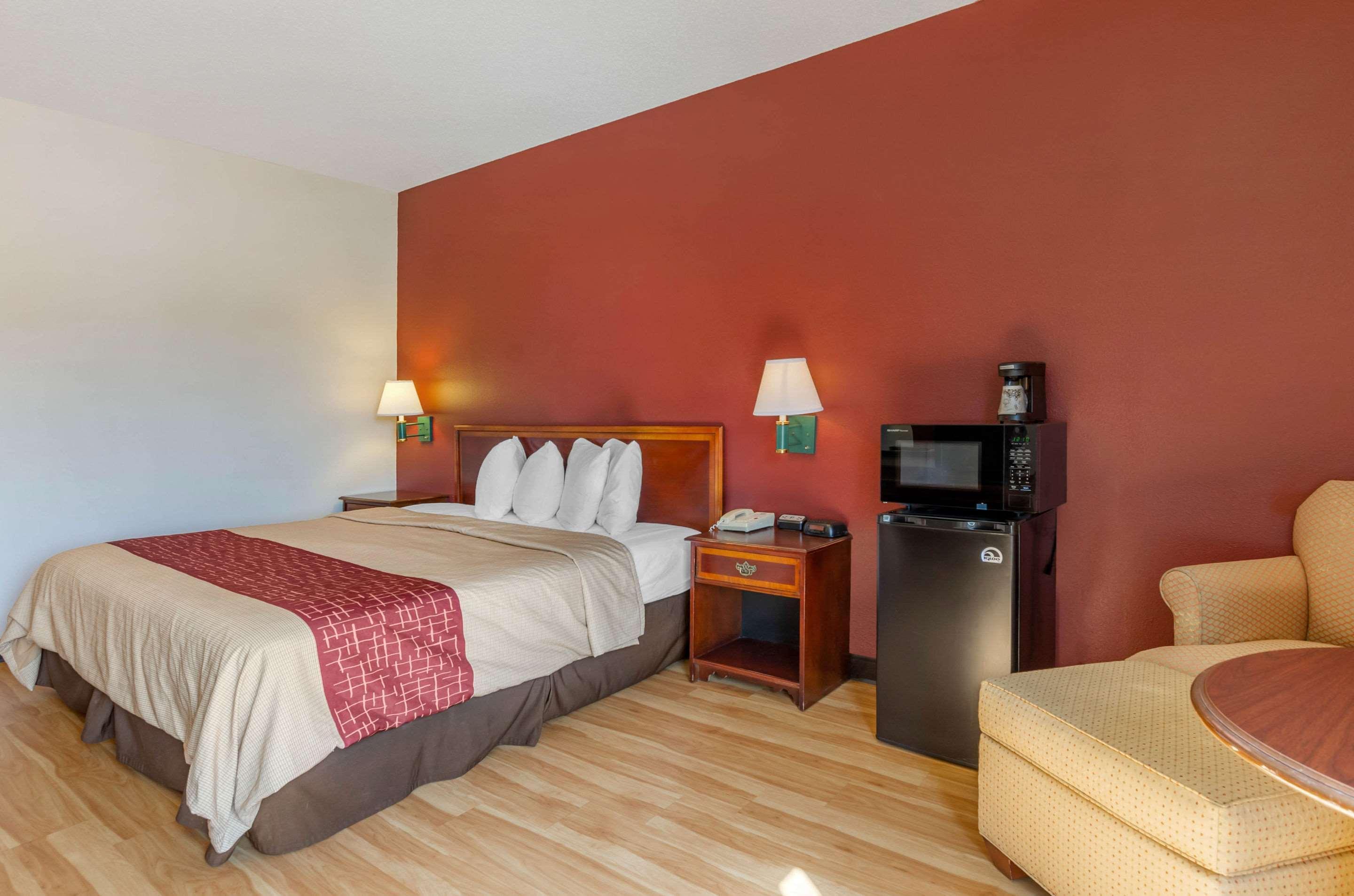 Comfort Inn & Suites Troutville - Roanoke North - Daleville Экстерьер фото