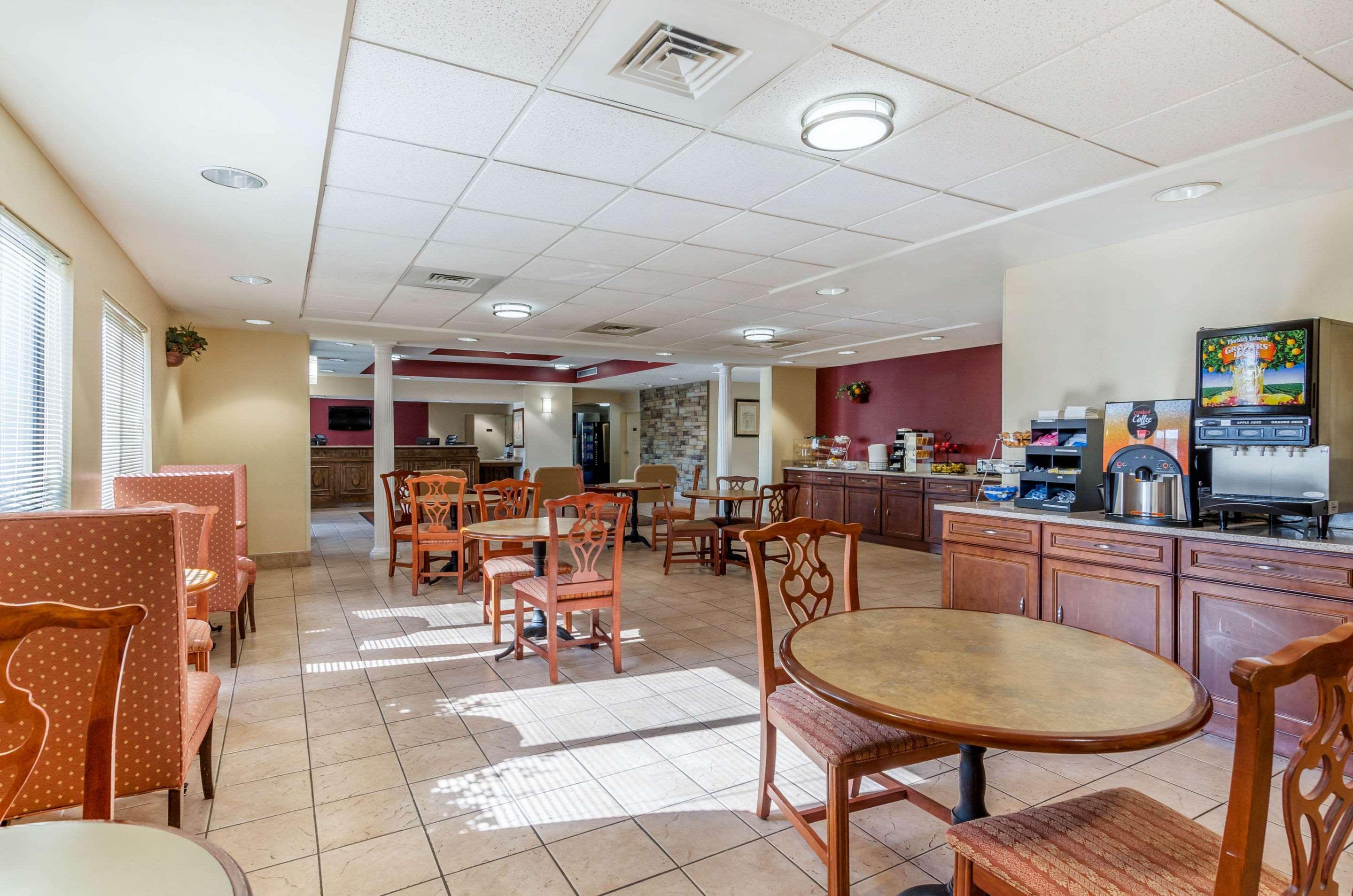 Comfort Inn & Suites Troutville - Roanoke North - Daleville Экстерьер фото