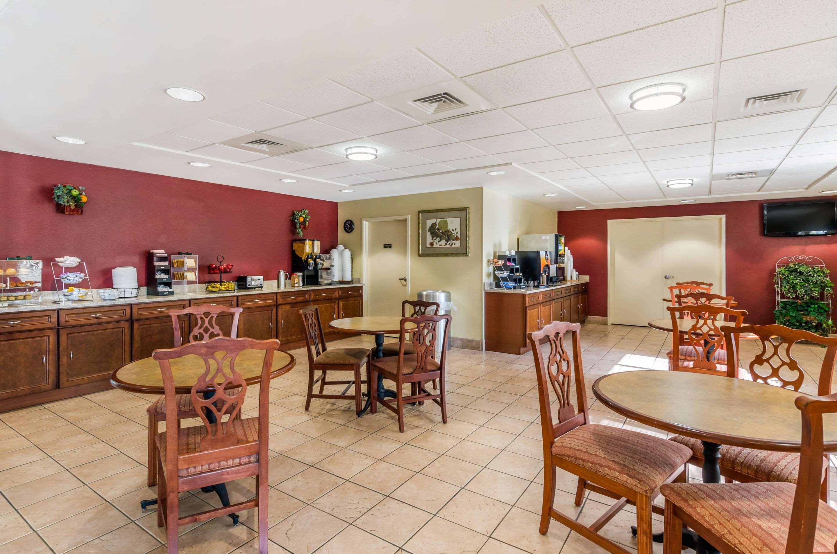 Comfort Inn & Suites Troutville - Roanoke North - Daleville Экстерьер фото