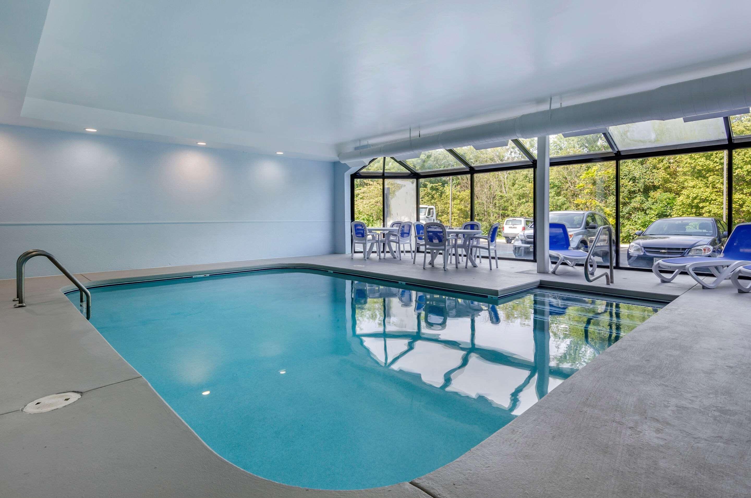 Comfort Inn & Suites Troutville - Roanoke North - Daleville Экстерьер фото